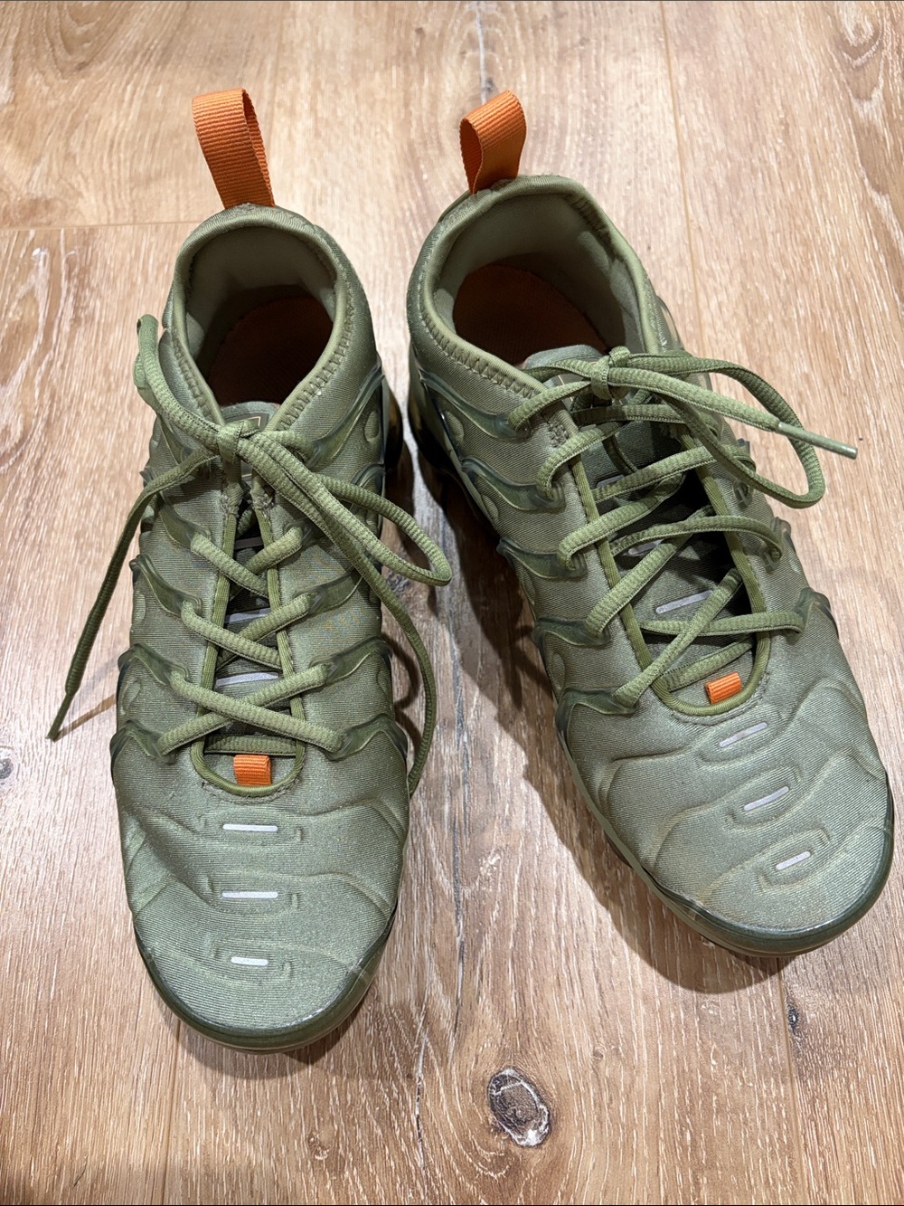 Nike Olive Green Air Vapormax Plus Women's Athletic Sneakers, size 8